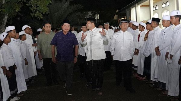 Dirut BSI Silaturahmi ke YLPI Mahyal Ulul Al Aziziyah Aceh