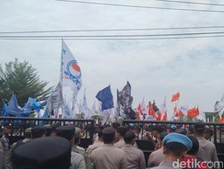 Buruh Majalengka Minta UMK Naik 38,17 Persen