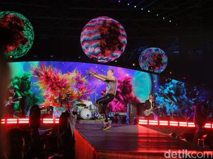Konser Coldplay di Jakarta Raup Pendapatan Tertinggi Rp 215 M! Konser Coldplay di Jakarta Raup Pendapatan Tertinggi Rp 215 M!