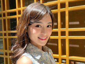 Debby Shinta Siapkan Vitamin dan Koyo Jelang Nonton Konser Coldplay Debby Shinta Siapkan Vitamin dan Koyo Jelang Nonton Konser Coldplay