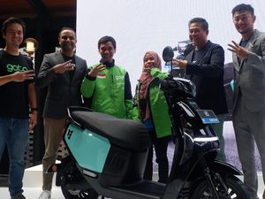 Electrum Serahkan Motor Listrik H5 untuk Armada Baru GoRide Electric