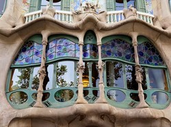 Gaya Arsitektur Art Nouveau: Pengertian, Sejarah dan Ciri khas