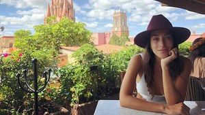 7 Foto Ines de Ramon, Wanita yang Baru Dikenalkan Brad Pitt Sebagai Pacar