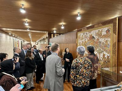 Potret Karya Seni Jalan Nusantara di Markas Besar UNESCO