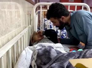 Kisah Menyayat Hati Bocah di Gaza: Kehilangan Kaki dan Ortunya