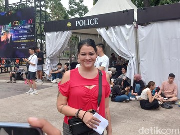 Sempat Bikin Pusing, Melanie Subono Ogah Diundang Nonton Mariah Carey