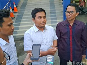 Korban Laporkan Akun Medsos terkait Penipuan Tiket Coldplay ke Polda Metro Korban Laporkan Akun Medsos terkait Penipuan Tiket Coldplay ke Polda Metro