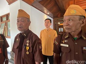 Markas Rusak Berat, Veteran Solo Sambat ke Gibran Minta Bantu Perbaiki Markas Rusak Berat, Veteran Solo Sambat ke Gibran Minta Bantu Perbaiki