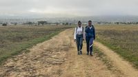 Perjuangan Anak-anak di Afsel Harus Jalan Berkilo-kilometer untuk Sekolah