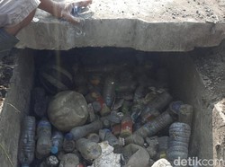 Sampah Penyebab Banjir di Gresik Dibersihkan, Sehari Angkut Hingga 9 Truk
