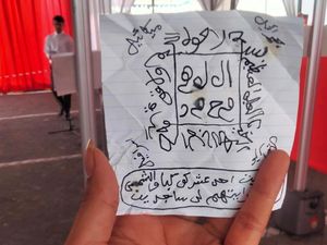 Petugas Sita Jimat Dari Peserta Tes CPNS Kemenkumham Jatim di Surabaya