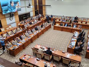 Rapat Bareng Komisi III DPR, Polri Tegaskan Netral di Pemilu 2024