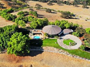 Potret Rumah Pendiri McDonalds yang Produknya Ramai Kena Seruan Boikot