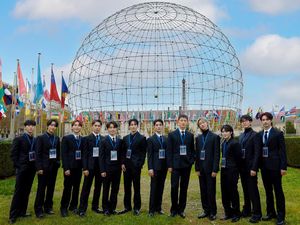 SEVENTEEN yang Ingin Satukan Generasi Muda-Bawa Energi Positif di Dunia