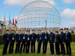 SEVENTEEN yang Ingin Satukan Generasi Muda-Bawa Energi Positif di Dunia