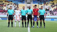 Uzbekistan vs Spanyol berlangsung di Stadion Manahan, Solo, Kamis (16/11/2023) sore WIB. Tim Matador langsung coba menekan lawan sejak menit pertama.