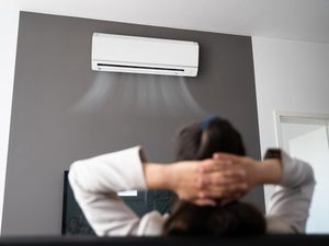 Jangan Asal Beli, Ketahui 5 Perbedaan AC Split dan Inverter Jangan Asal Beli, Ketahui 5 Perbedaan AC Split dan Inverter