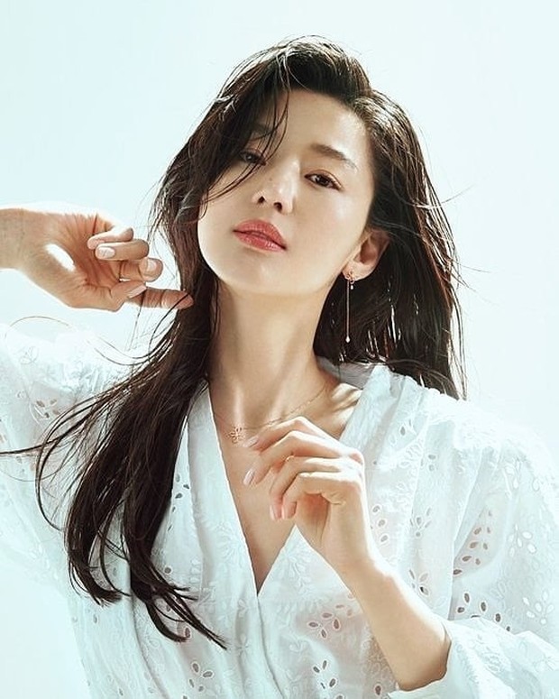 Jun Ji-hyun jadi salah satu artis dengan bayaran termahal/ foto: soompi.com/ Jun Ji-hyun