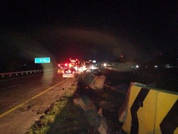 Bus Tabrak Pembatas Jalan di Tol Boyolali, Sopir Tewas