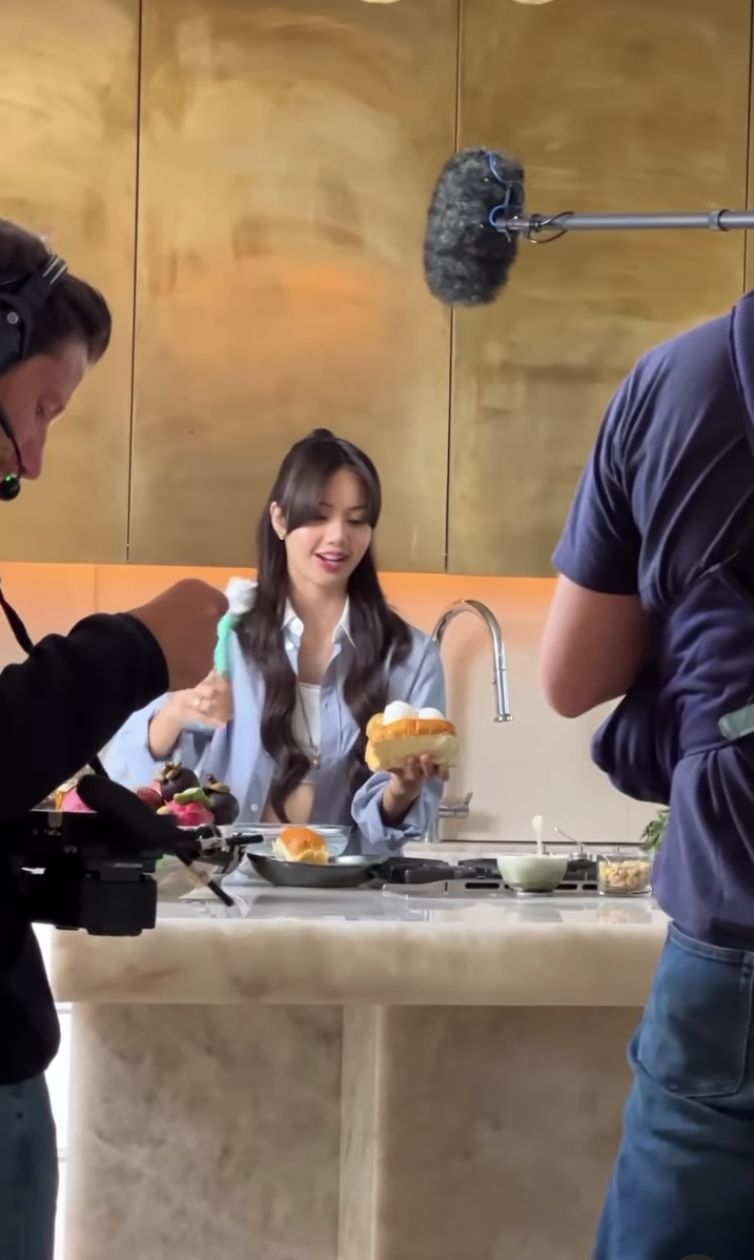 Lisa BLACKPINK