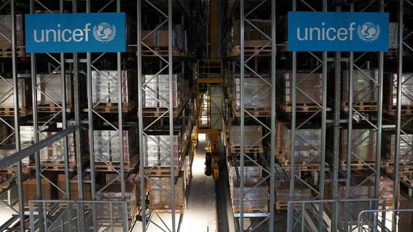 Melihat Gudang Bantuan Kemanusiaan Milik UNICEF