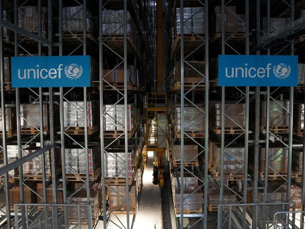 Melihat Gudang Bantuan Kemanusiaan Milik UNICEF