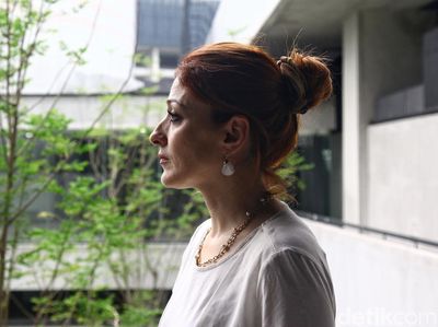 7 Potret Penulis Palestina Maya Abu Al-Hayyat, Serukan Pembebasan Lewat Puisi