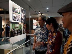 Pameran Foto Setapak Keberagaman di Pulo Geulis Pameran Foto Setapak Keberagaman di Pulo Geulis
