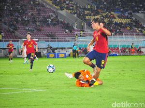 Serigala Putih Mengejar, Uzbekistan Vs Spanyol Berakhir Imbang 2-2 Serigala Putih Mengejar, Uzbekistan Vs Spanyol Berakhir Imbang 2-2