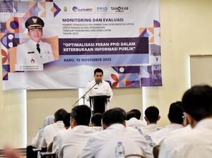 Plt Bupati Karawang Minta Jajaran Gerak Cepat Respons Aduan Masyarakat Plt Bupati Karawang Minta Jajaran Gerak Cepat Respons Aduan Masyarakat