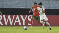 Maroko vs Indonesia dalam laga terakhir Grup A Piala Dunia U-17 2023 berlangsung di Stadion Gelora Bung Tomo, Surabaya, Kamis (16/11/2023). Maroko yang tampil menekan bisa unggul dua gol. ANTARA FOTO/Ari Bowo Sucipto  