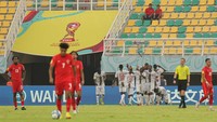 Mereka berada di urutan kedua Grup B dengan enam angka. Mali menemani Spanyol yang memuncaki klasemen dengan tujuh poin ke-16 besar. 