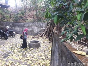 5 Hal Soal Sumur Gemuling: Digulingkan Sunan Giri-Airnya Tak Pernah Kering 5 Hal Soal Sumur Gemuling: Digulingkan Sunan Giri-Airnya Tak Pernah Kering
