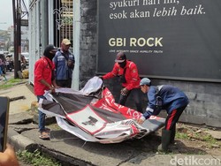 Poster-Baliho Caleg Curi Start Kampanye di Semarang Dicopot