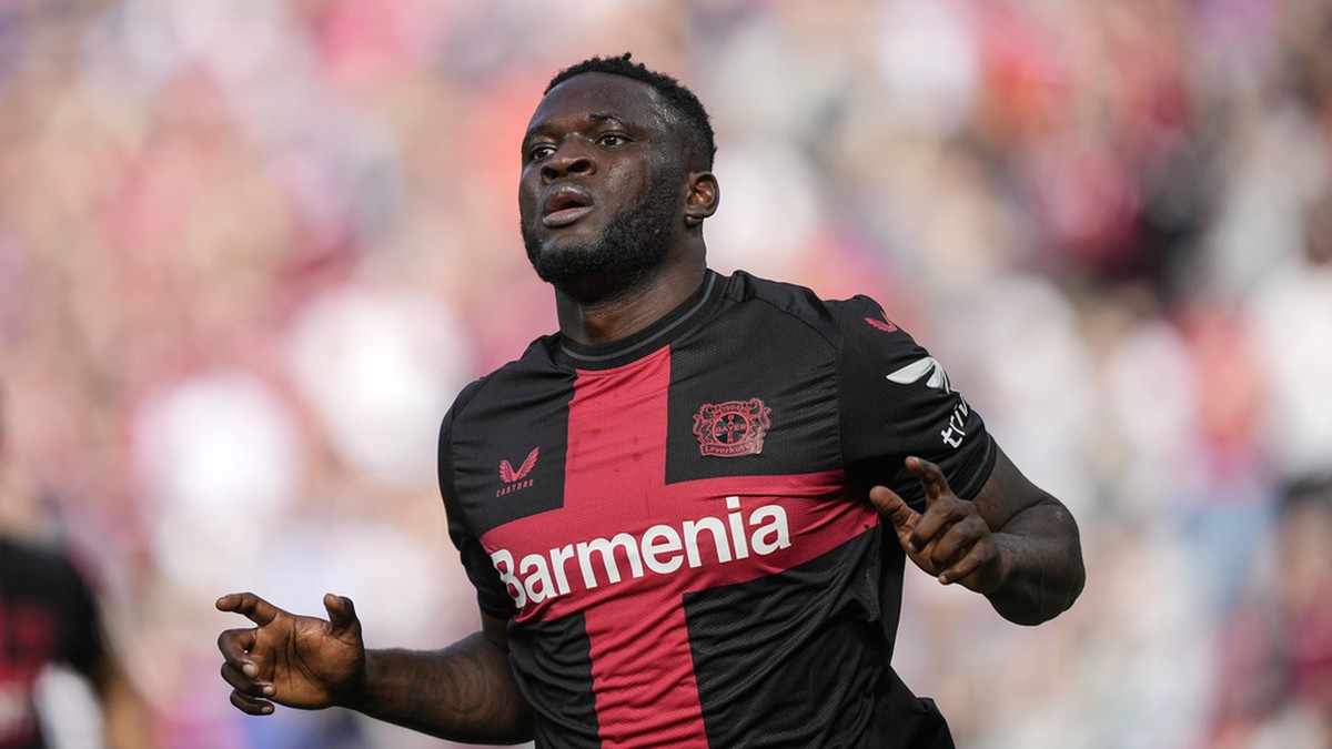 Victor Boniface kabarnya masuk dalam radar incaran MU (Foto: AP/Martin Meissner)