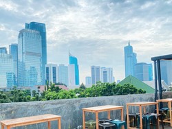 Modal Nekat Anak Muda Ini Buka Kafe Rooftop di Jakarta Selatan