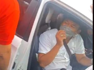 Viral Caleg DPRD Sampang Tabrak Lari Lalu Berusaha Kabur