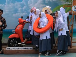 Antusias Siswa SMAN 12 Bandung Ikuti Classy Yamaha Youth Festival Antusias Siswa SMAN 12 Bandung Ikuti Classy Yamaha Youth Festival