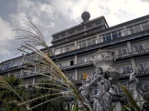 Kondisi Hotel Kaum Elite yang Sudah 2 Dekade Terbengkalai Kondisi Hotel Kaum Elite yang Sudah 2 Dekade Terbengkalai