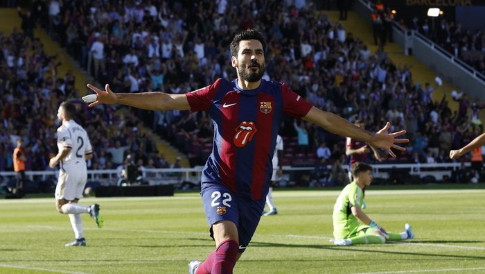 Soccer Football - LaLiga - FC Barcelona v Real Madrid - Estadi Olimpic Lluis Companys, Barcelona, Spain - October 28, 2023 FC Barcelona's Ilkay Gundogan celebrates scoring their first goal REUTERS/Albert Gea