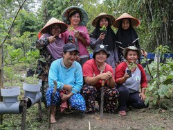 Gemeinschaft: Pengertian, Ciri-ciri, dan Perbedaannya dengan Gesellschaft