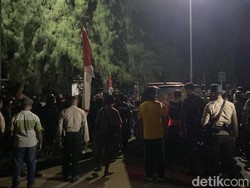 Jasad Sekretaris PKB Tambrauw Korban Pembunuhan Diarak ke Kantor Gubernur PBD