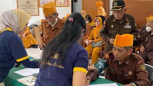 Kala Ratusan Veteran Periksa Kesehatan Gratis