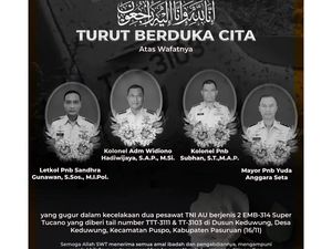 Khofifah Sampaikan Duka Cita Musibah Jatuhnya 2 Pesawat TNI AU Super Tucano Khofifah Sampaikan Duka Cita Musibah Jatuhnya 2 Pesawat TNI AU Super Tucano