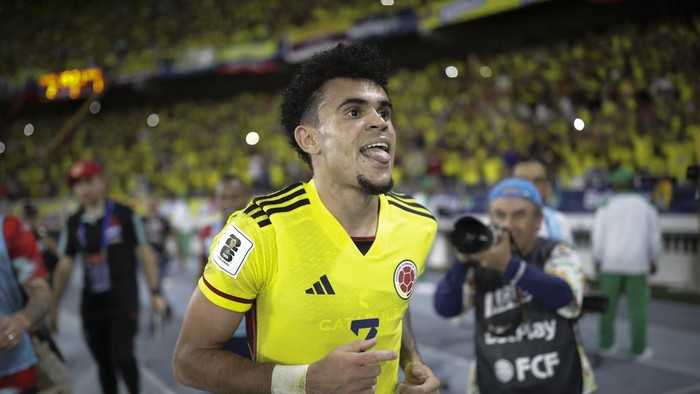 Colombias Luis Diaz celebrates scoring his sides second goal against Brazil during a qualifying soccer match for the FIFA World Cup 2026 at Roberto Melendez stadium in Barranquilla, Colombia, Thursday, Nov. 16, 2023. (AP Photo/Ivan Valencia)