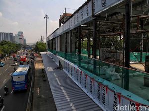 Melihat Progres Revitalisasi Halte Cawang Central Melihat Progres Revitalisasi Halte Cawang Central