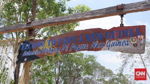 Gerbang masuk Papua Nugini di belakang PLBN Sota