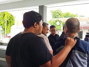 Pria Kepergok Mengendap-endap ke Rumah Warga di Jaksel, Diduga Mau Maling
