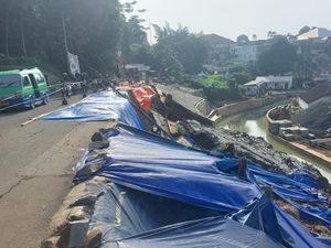 2 Kali Longsor, Pemkot Minta PT KAI Rampungkan Perbaikan Jl Batutulis Bogor 2 Kali Longsor, Pemkot Minta PT KAI Rampungkan Perbaikan Jl Batutulis Bogor