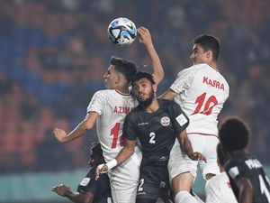 Iran Libas Kaledonia Baru 5-0